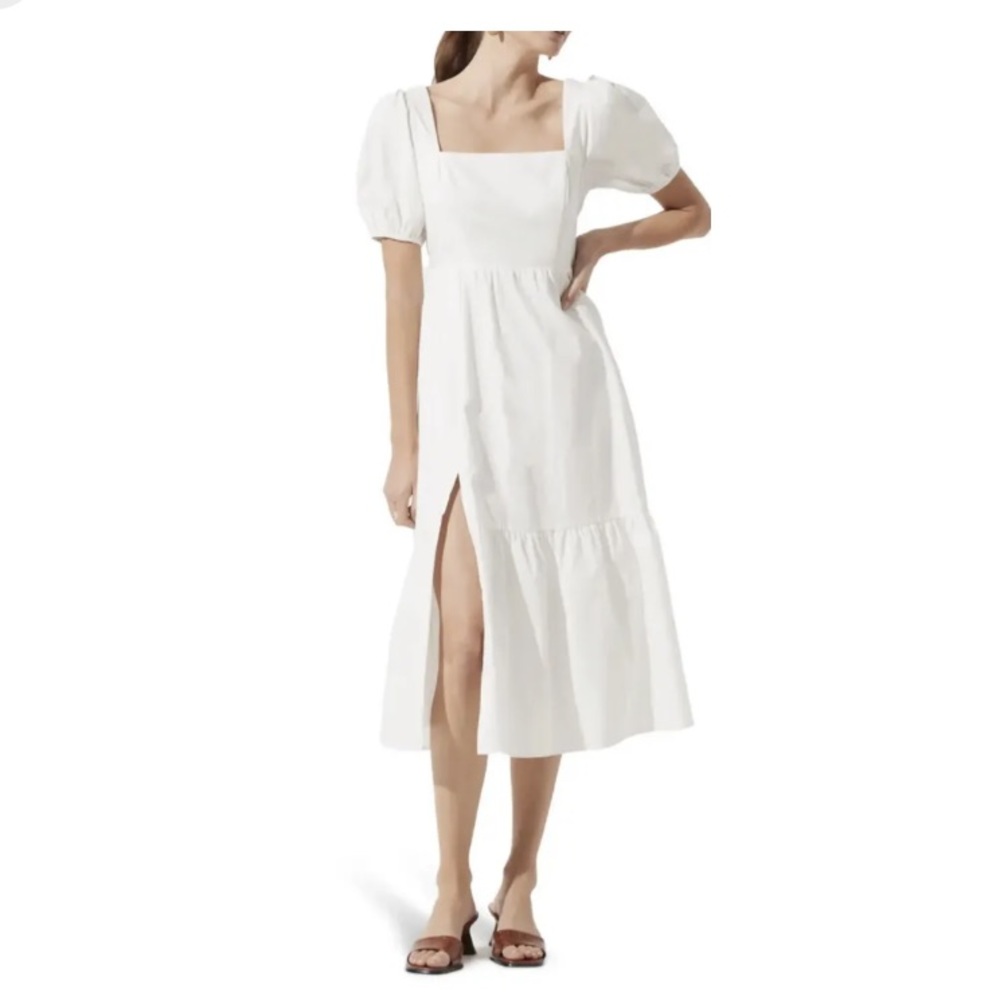 ASTR the Label Poplin Puff Sleeve Tiered Midi Dress. Size M